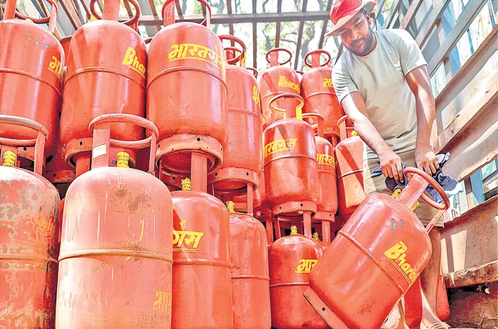 India to Prioritise Domestic Fuel Needs Amid Regional Supply Requests